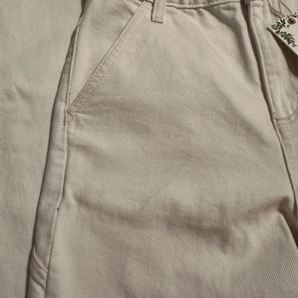 NWT Chelsea & Violet
Olivia Denim High Rise 5 Pocket Carpenter Jean - Picture 12 of 14